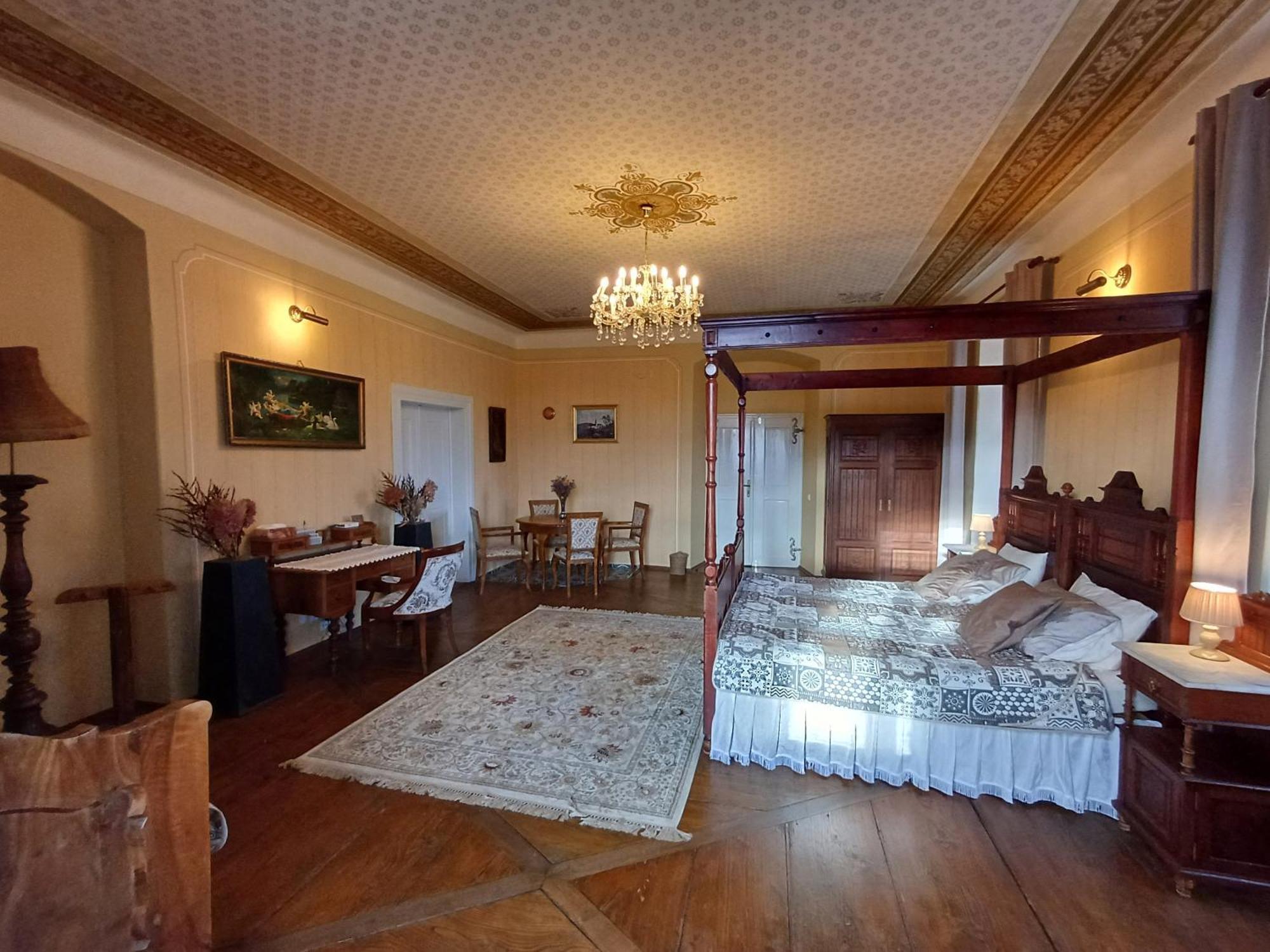 Apartman Fara Vcelakov ภายนอก รูปภาพ